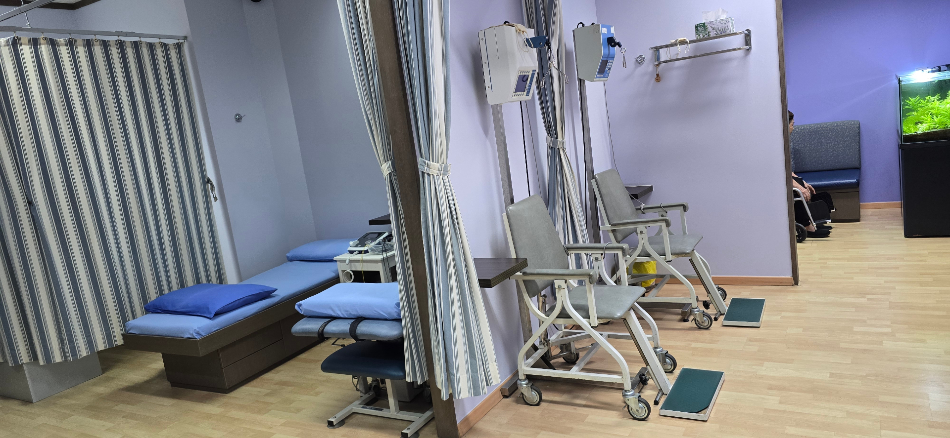Therapy bay